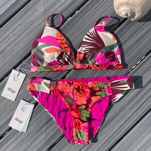 MAAJI Set - Mia Triangle Bikini Top & Docks Signature Bottom - L